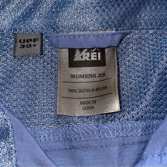 Women’s REI Button Down Top XS - Picture 3 of 7